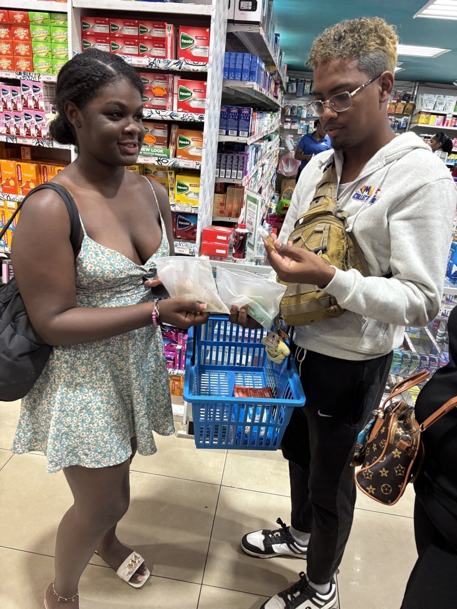 Summit Cosmetics customer engagement at pop-up